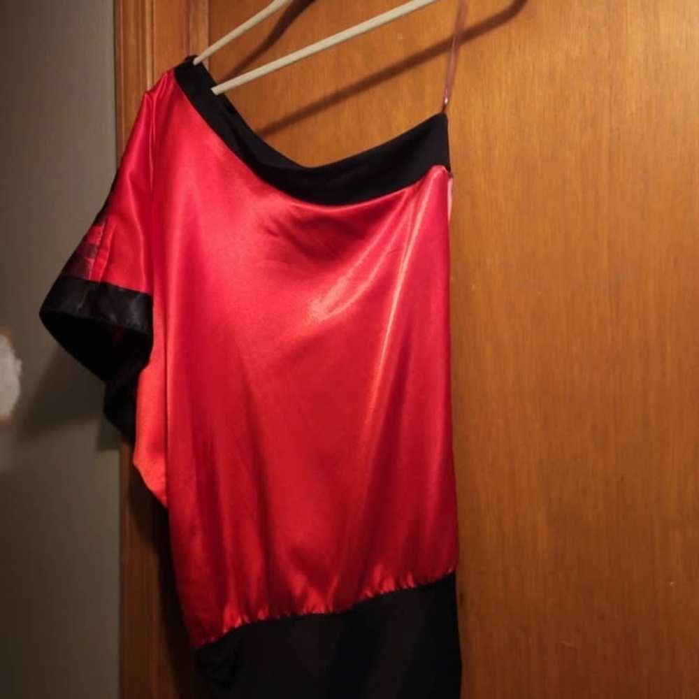 Red and Black Floral Kimono Top - Picture 3 of 3